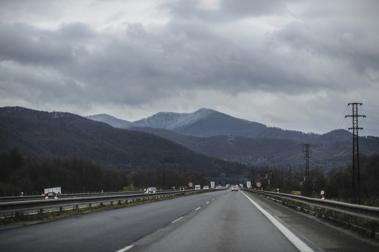 Dual carriageway through highlands